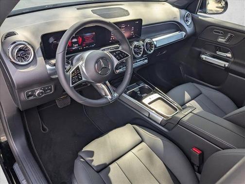 2025 Mercedes-Benz GLB 250 Base