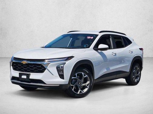 Summit White 2024 Chevrolet Trax LT