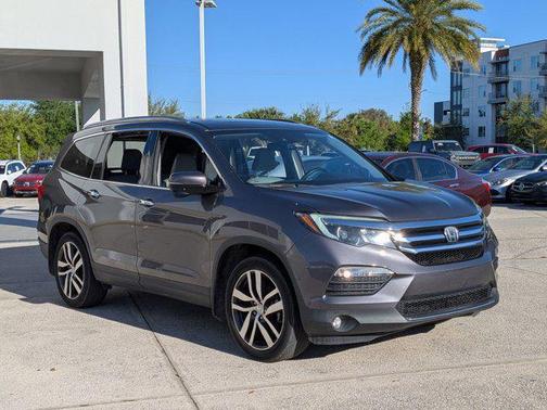 Modern Steel Metallic 2018 Honda Pilot Touring
