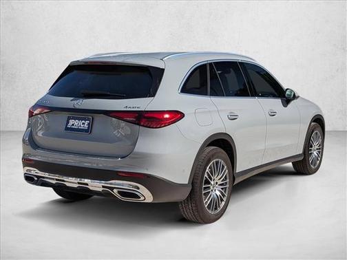 2026 Mercedes-Benz GLC 300 4MATIC