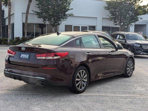 2019 Kia Optima LX