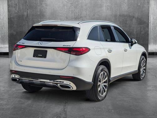 2025 Mercedes-Benz GLC 300 4MATIC