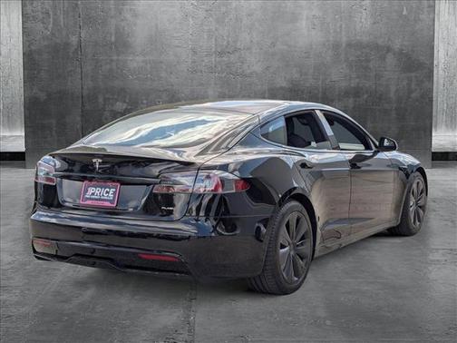 2021 Tesla Model S Plaid