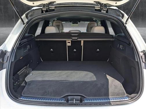 2025 Mercedes-Benz GLC 350e Base