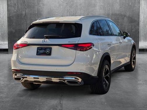 2025 Mercedes-Benz GLC 350e Base