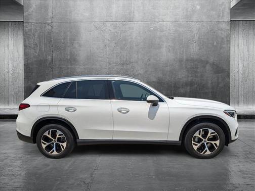 2025 Mercedes-Benz GLC 350e Base