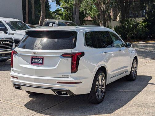 2024 Cadillac XT6 Premium Luxury FWD