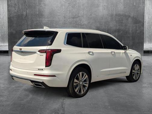 2024 Cadillac XT6 Premium Luxury FWD