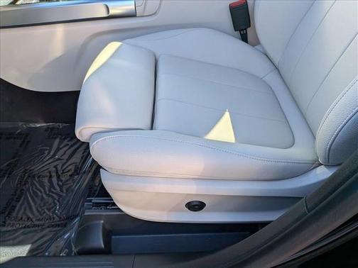 2026 Mercedes-Benz GLB 250 Base