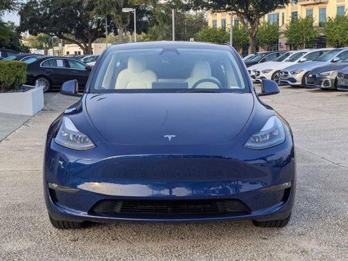 2023 Tesla Model Y RWD