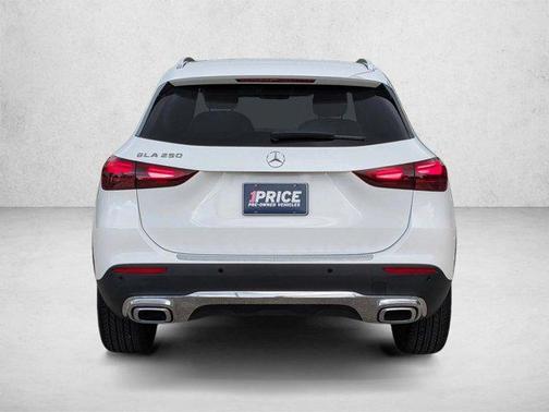 Polar White 2026 Mercedes-Benz GLA 250 4MATIC
