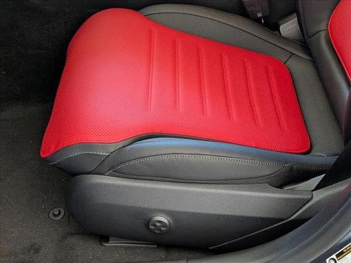 2026 Mercedes-Benz AMG C 43 4MATIC