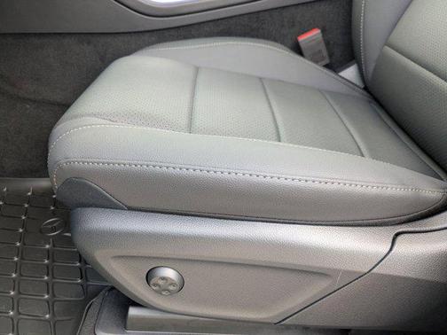 2026 Mercedes-Benz GLE 450e 4MATIC