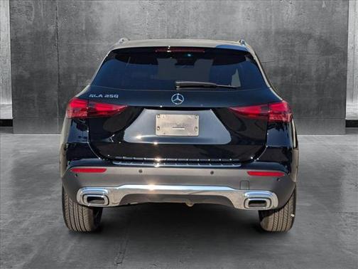 2025 Mercedes-Benz GLA 250 Base