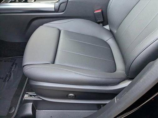 2025 Mercedes-Benz GLA 250 Base