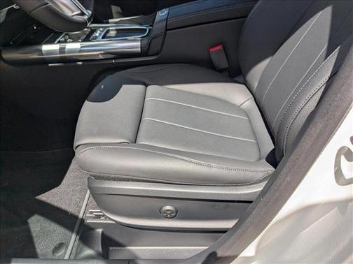 2025 Mercedes-Benz GLA 250 Base