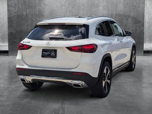 2025 Mercedes-Benz GLA 250 Base