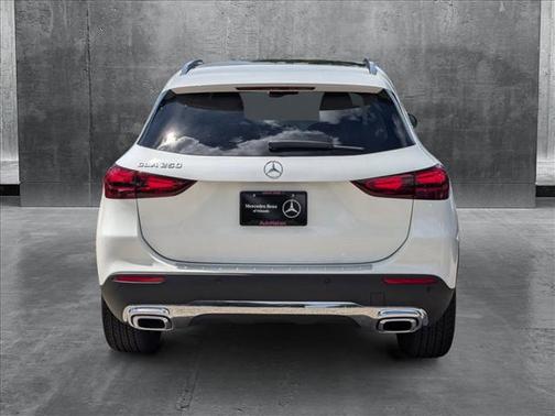 2025 Mercedes-Benz GLA 250 Base