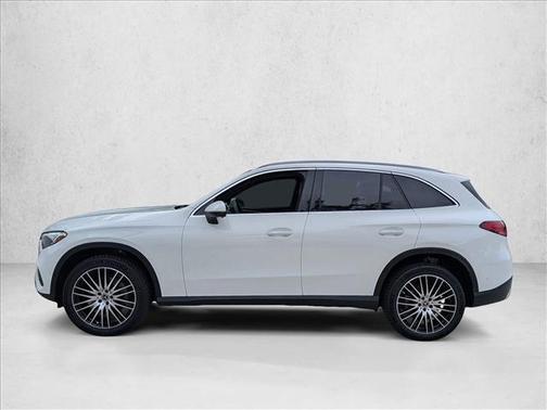 Polar White 2026 Mercedes-Benz GLC 300 Base