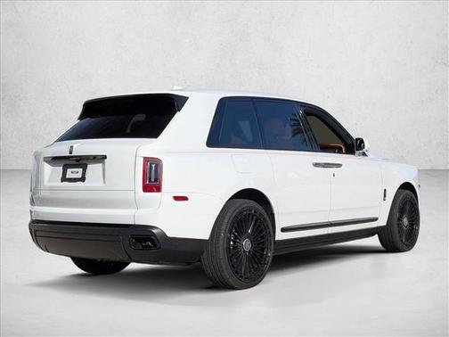 White 2022 Rolls-Royce Cullinan Black Badge