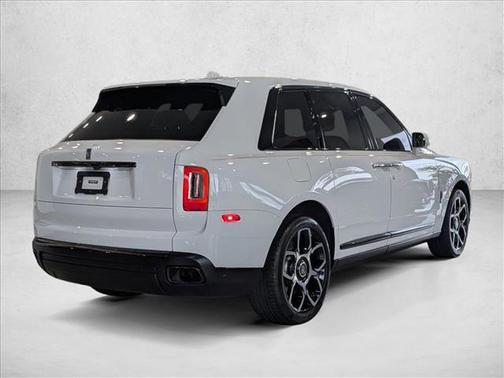 White 2022 Rolls-Royce Cullinan Black Badge