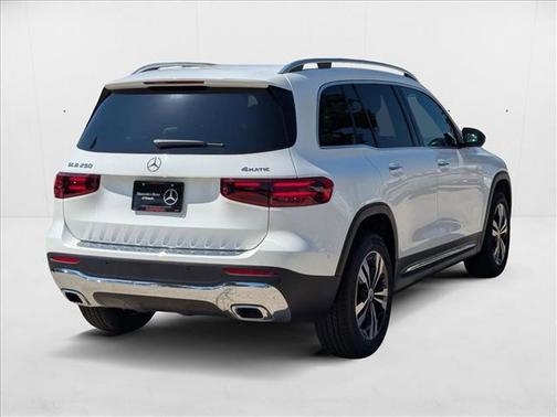2025 Mercedes-Benz GLB 250 4MATIC