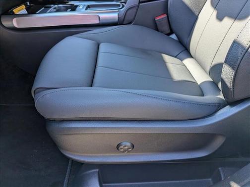 2026 Mercedes-Benz GLB 250 Base