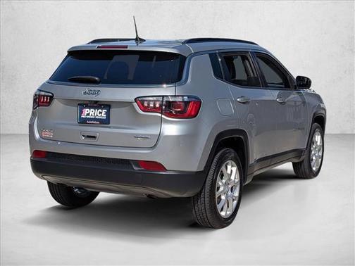 2023 Jeep Compass Latitude Lux