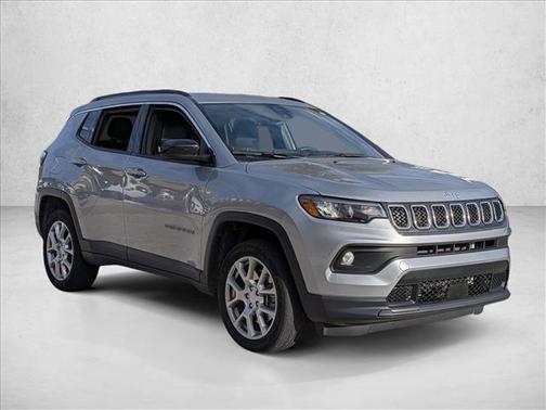 2023 Jeep Compass Latitude Lux