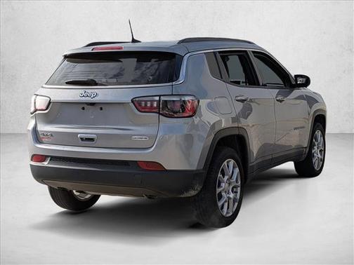 2023 Jeep Compass Latitude Lux