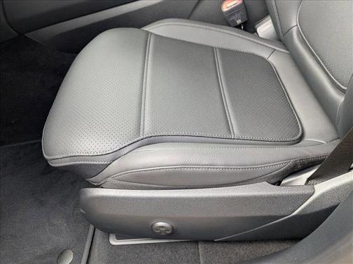 2026 Mercedes-Benz GLC 300 Base