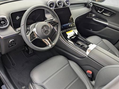 2026 Mercedes-Benz GLC 300 Base