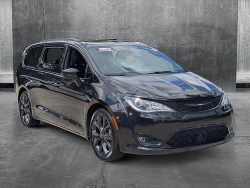 2019 Chrysler Pacifica Touring-L Plus