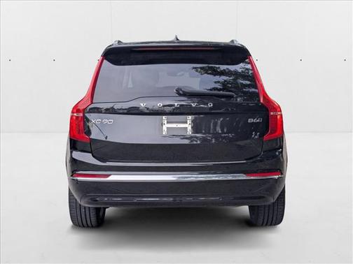 2023 Volvo XC90 B6 Ultimate 6-Seater