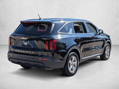 2022 Kia Sorento LX