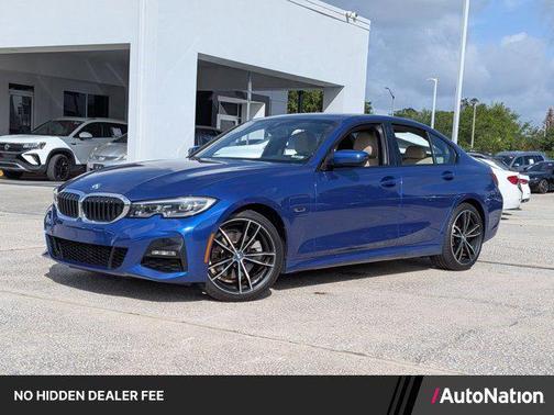 Alpine White 2017 BMW 320 i