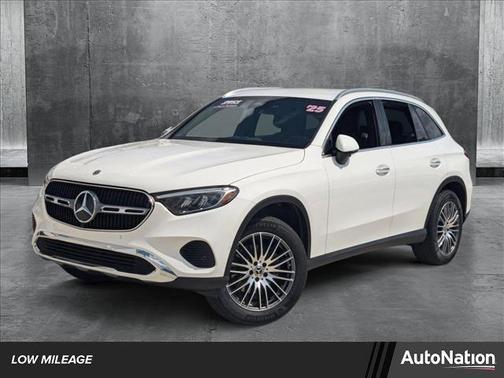 2025 Mercedes-Benz GLC 300 Base