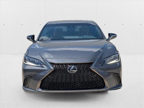 2024 Lexus ES 300h F SPORT Handling
