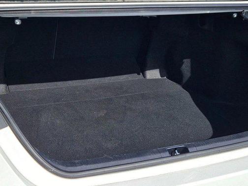 White 2022 Toyota Camry SE