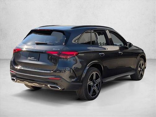 2026 Mercedes-Benz GLC 300 4MATIC