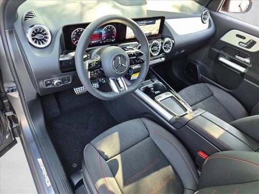 MANUFAKTUR Mountain Grey Magno 2026 Mercedes-Benz AMG GLA 35 4MATIC