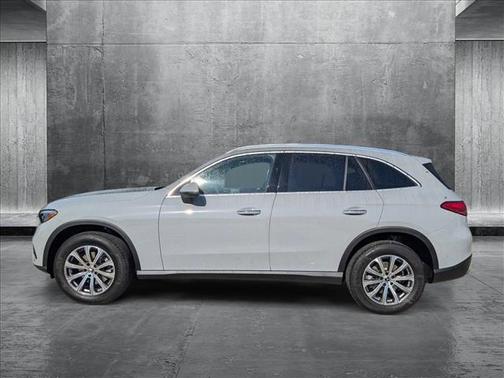 2025 Mercedes-Benz GLC 300 Base