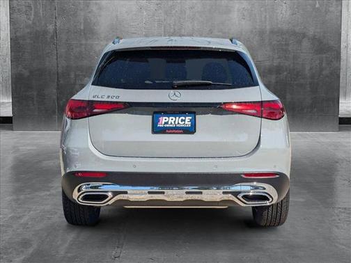 2025 Mercedes-Benz GLC 300 Base