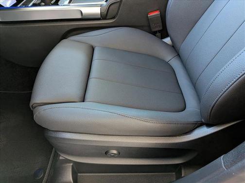 2026 Mercedes-Benz GLB 250 Base