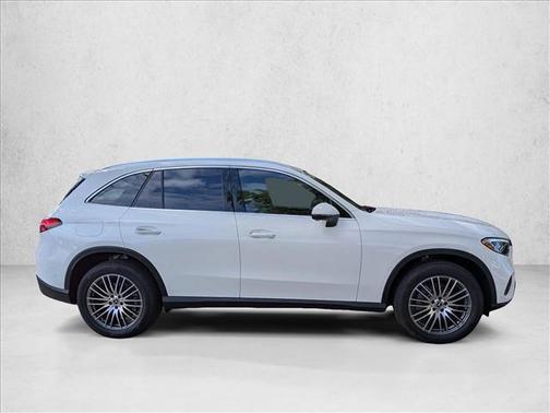 Polar White 2026 Mercedes-Benz GLC 300 Base
