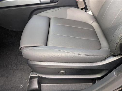 2025 Mercedes-Benz GLB 250 4MATIC