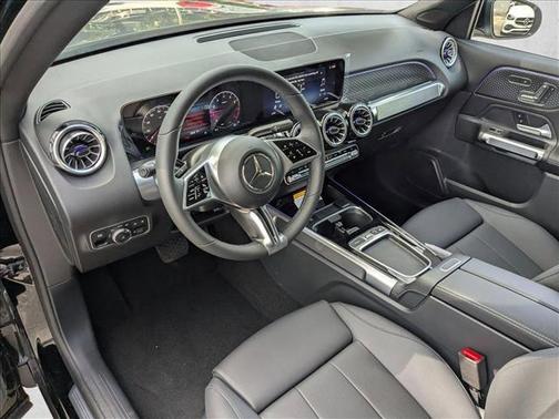2025 Mercedes-Benz GLB 250 4MATIC
