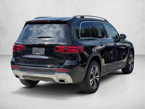 2025 Mercedes-Benz GLB 250 4MATIC