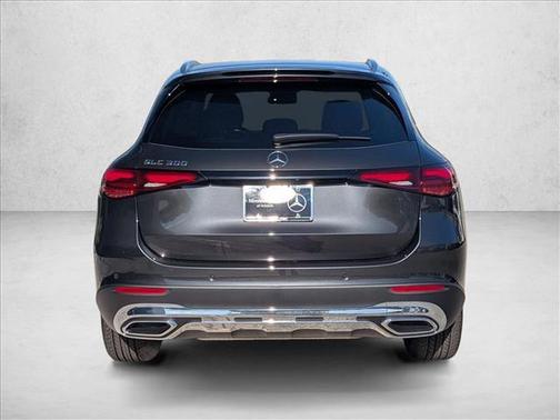 2026 Mercedes-Benz GLC 300 Base