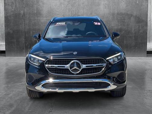 2025 Mercedes-Benz GLC 300 4MATIC
